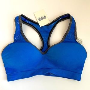 NWT- PINK by Victoria’s Secret push up bra